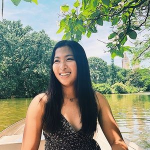 Meet your Posher, Olivia